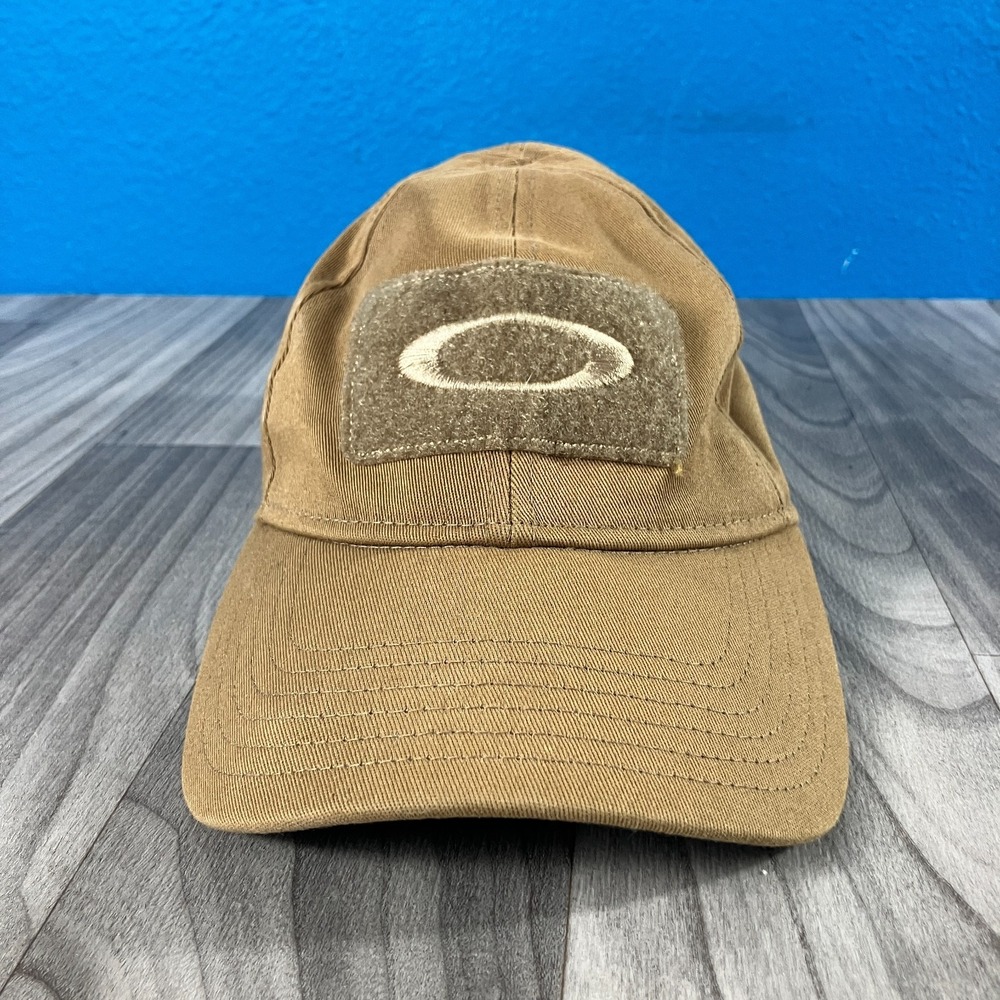 Oakley Hat Cap Fitted Mens Cayote Brown Cap Fitted Size S/M Tactical Patch